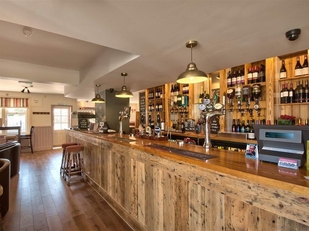 The Stag Hotel Northwood  Eksteriør billede