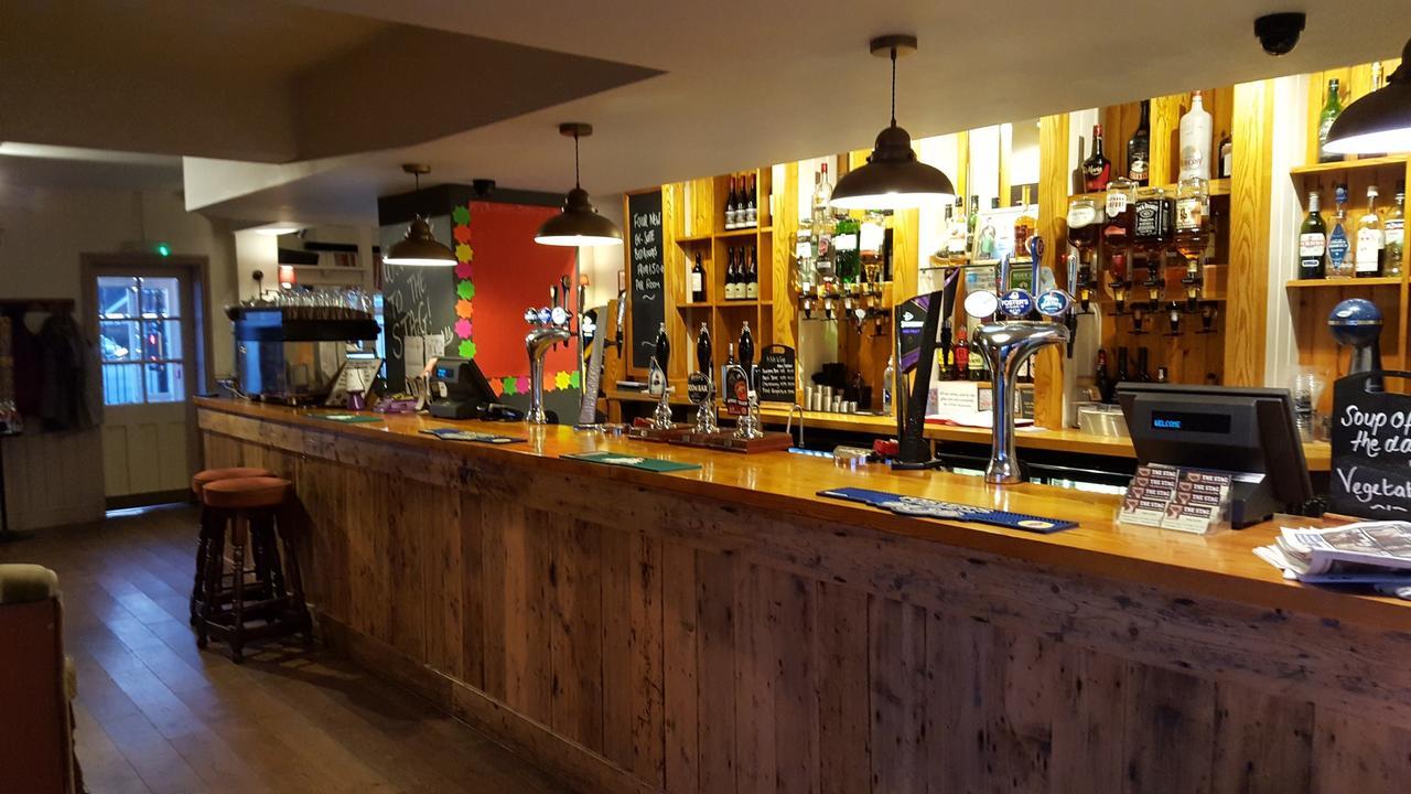 The Stag Hotel Northwood  Eksteriør billede