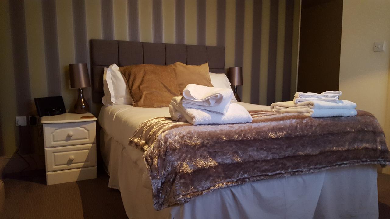 The Stag Hotel Northwood  Eksteriør billede