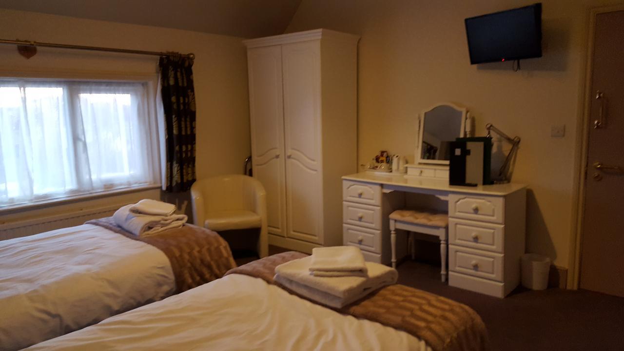 The Stag Hotel Northwood  Eksteriør billede